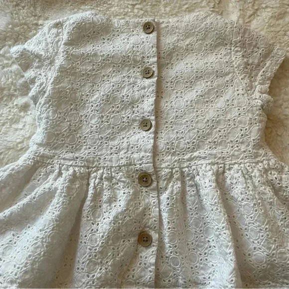 Genuine Kids from Oshkosh 2T peplum lace and button 100% cotton top​ - Picture 5 of 6